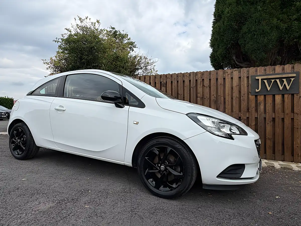 Used 2015 Vauxhall Corsa Sting R White - Interior and Exterior details 9