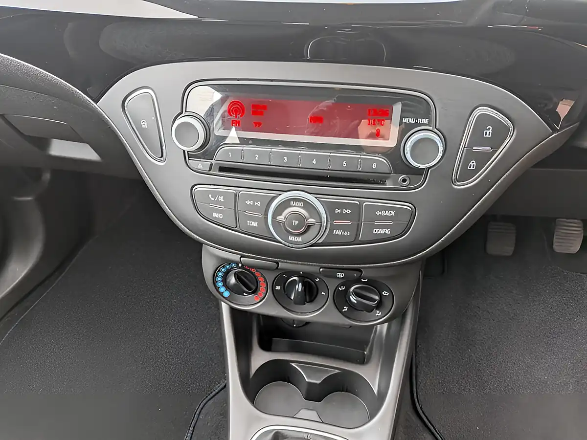 Used 2015 Vauxhall Corsa Sting Red - Interior and Exterior details 10
