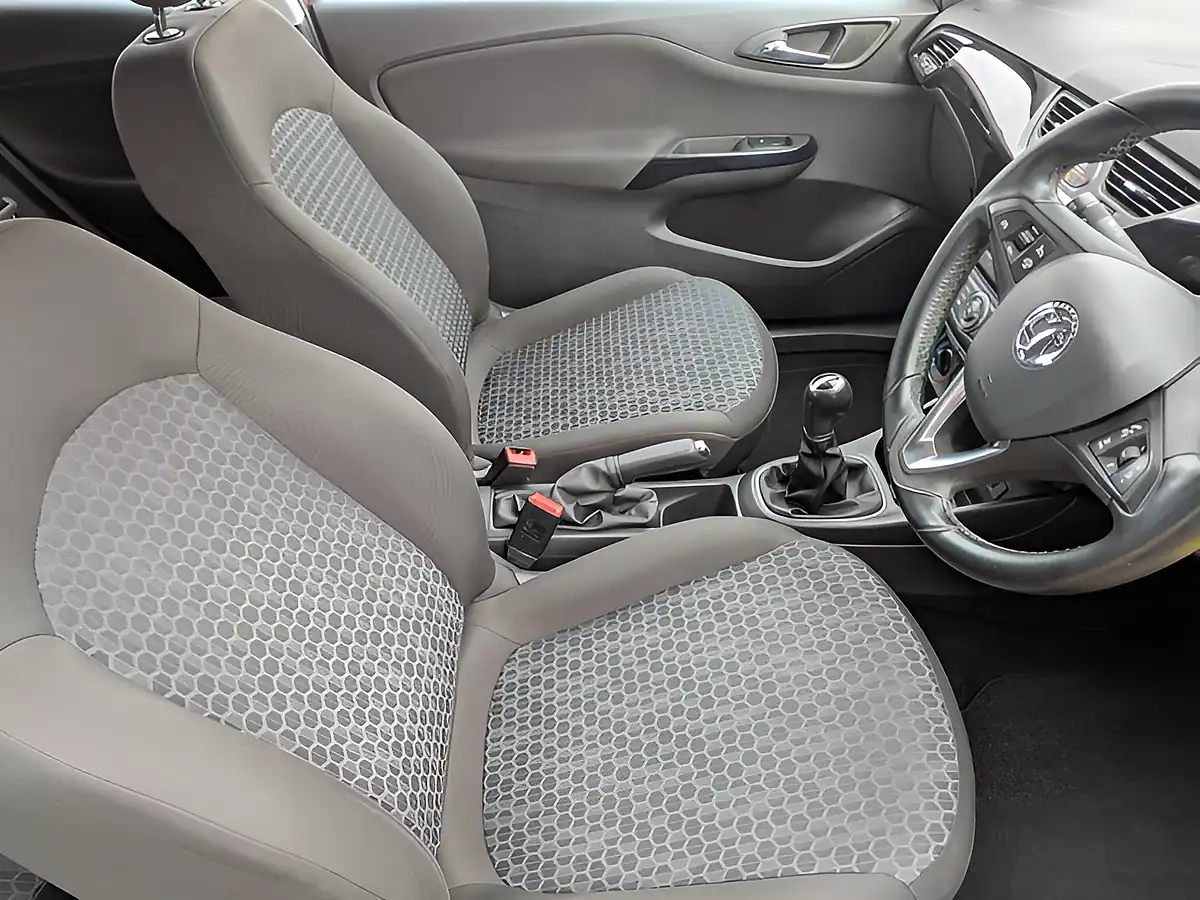 Used 2015 Vauxhall Corsa Sting Red - Interior and Exterior details 9