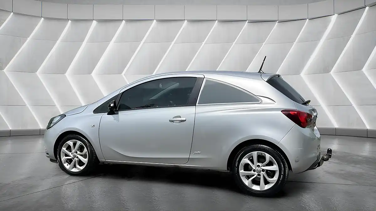 Used 2015 Vauxhall Corsa Van Sportive Silver - Interior and Exterior details 4