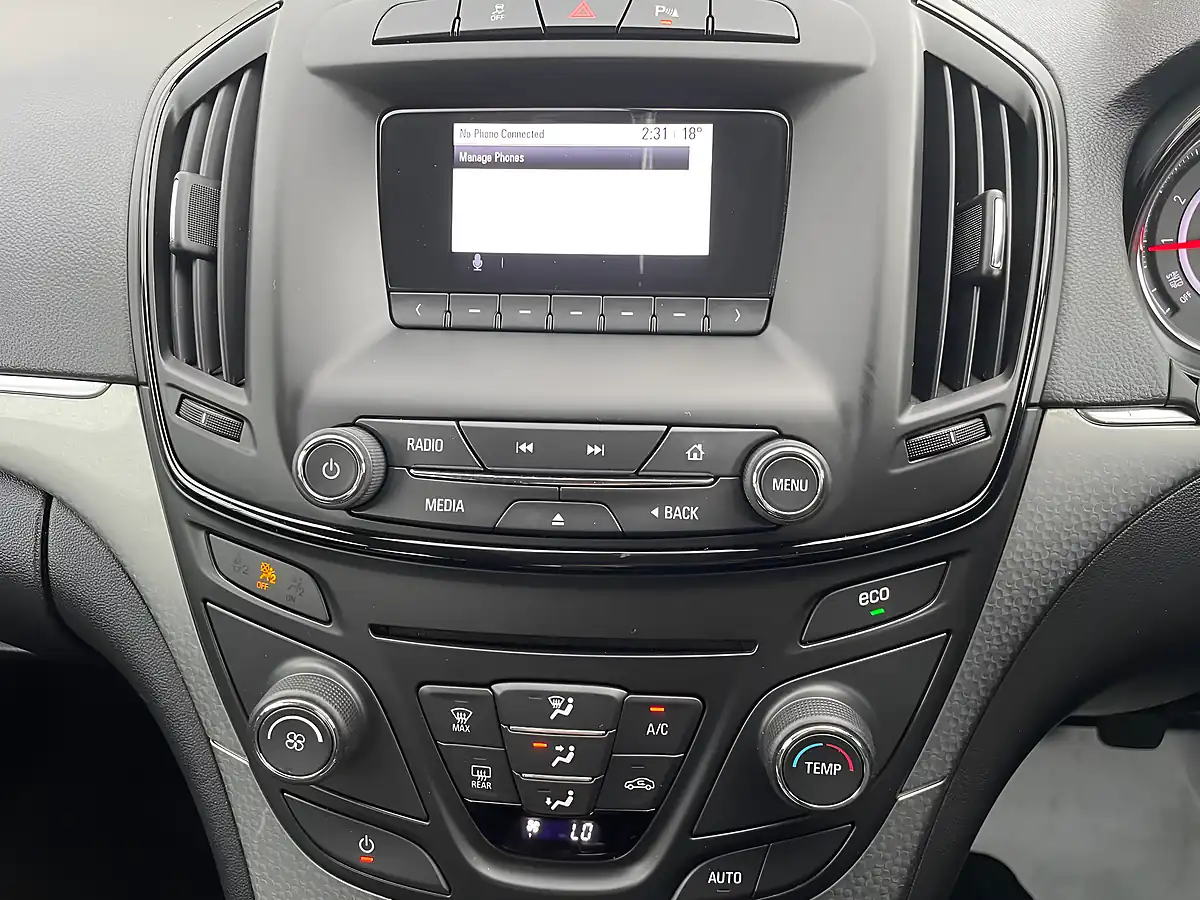 Used 2015 Vauxhall Insignia Design Black - Interior and Exterior details 20