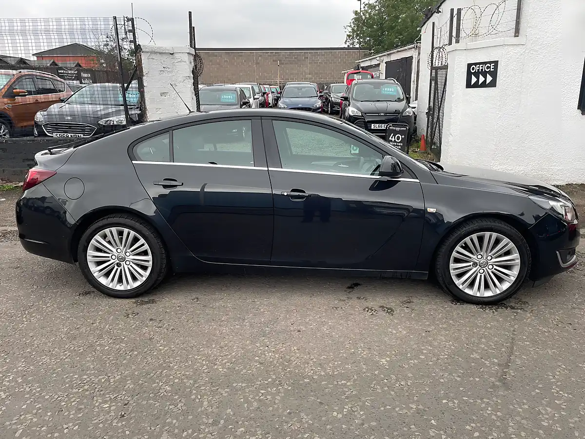 Used 2015 Vauxhall Insignia Design Black - Interior and Exterior details 3