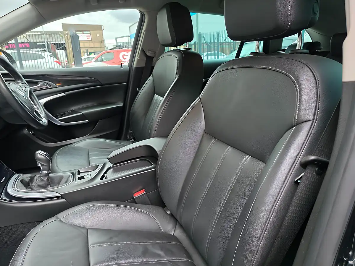Used 2015 Vauxhall Insignia Elite Nav Black - Interior and Exterior details 16