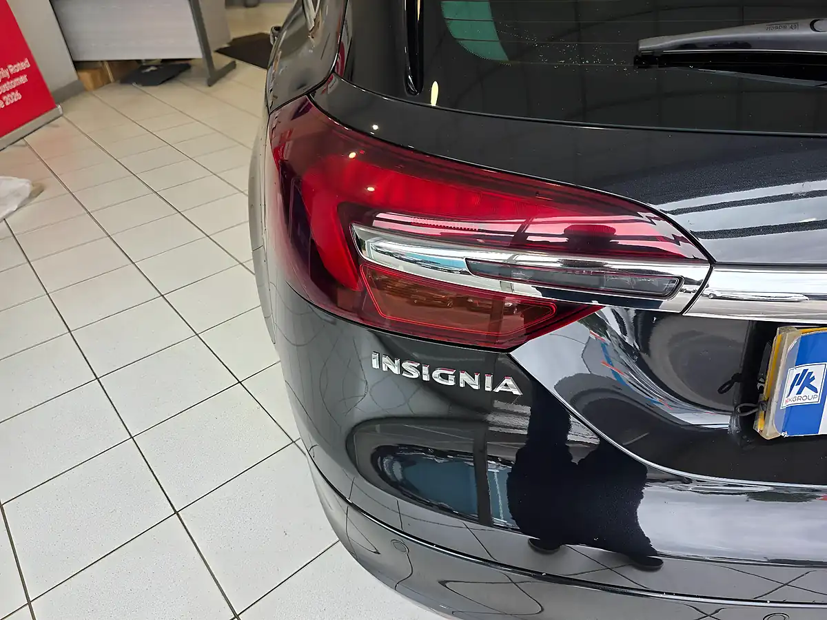 Used 2015 Vauxhall Insignia Elite Nav Black - Interior and Exterior details 18