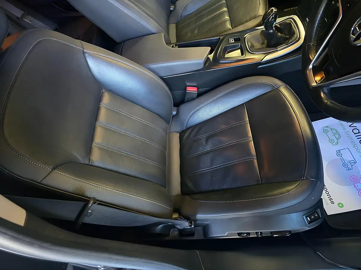 Used 2015 Vauxhall Insignia Elite Nav Black - Interior and Exterior details 12