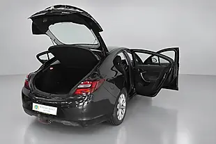 Used 2015 Vauxhall Insignia Elite Nav Black - Interior and Exterior details 11