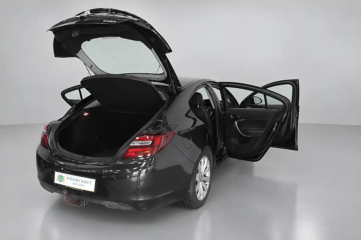 Used 2015 Vauxhall Insignia Elite Nav Black - Interior and Exterior details 11