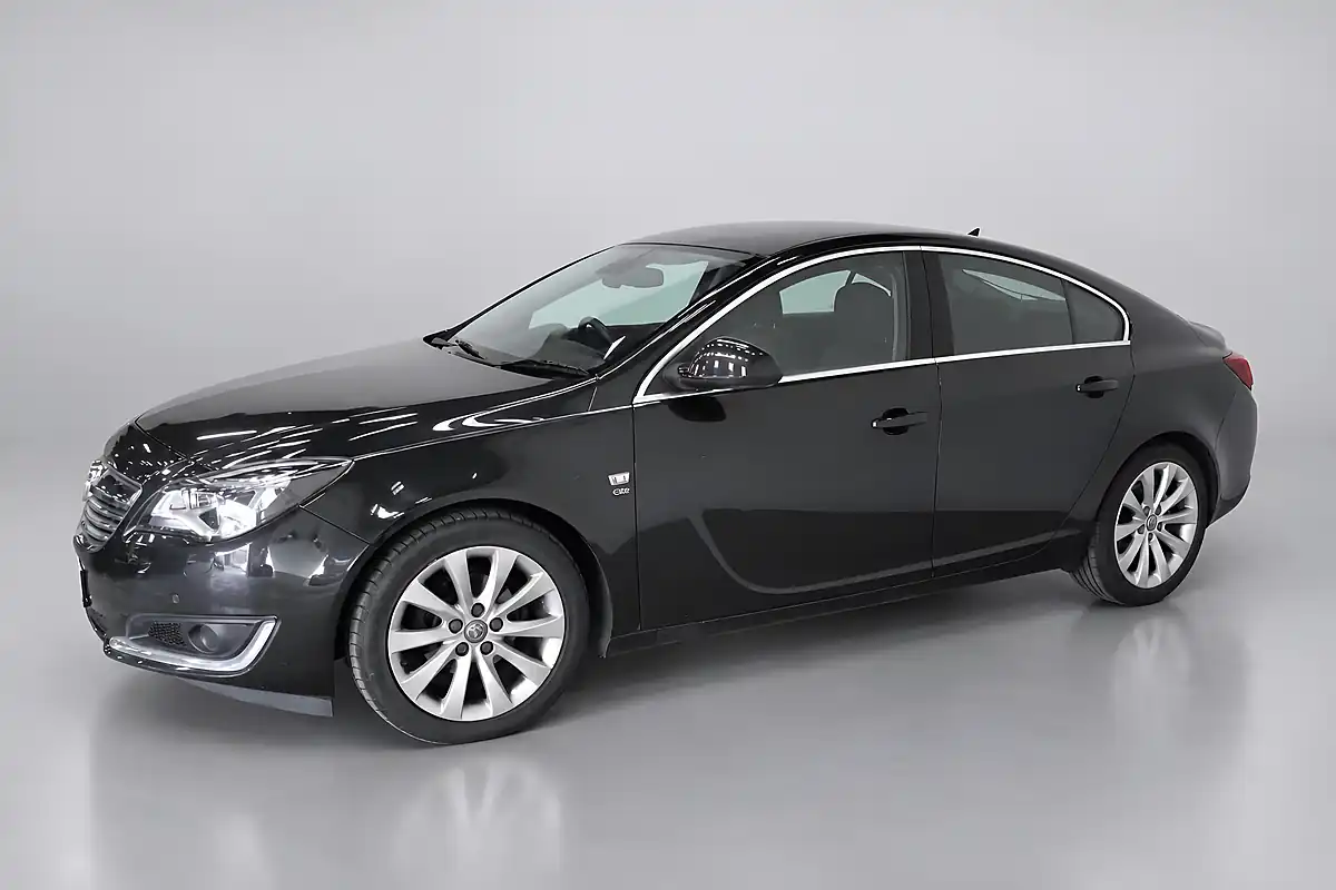 Used 2015 Vauxhall Insignia Elite Nav Black - Interior and Exterior details 4
