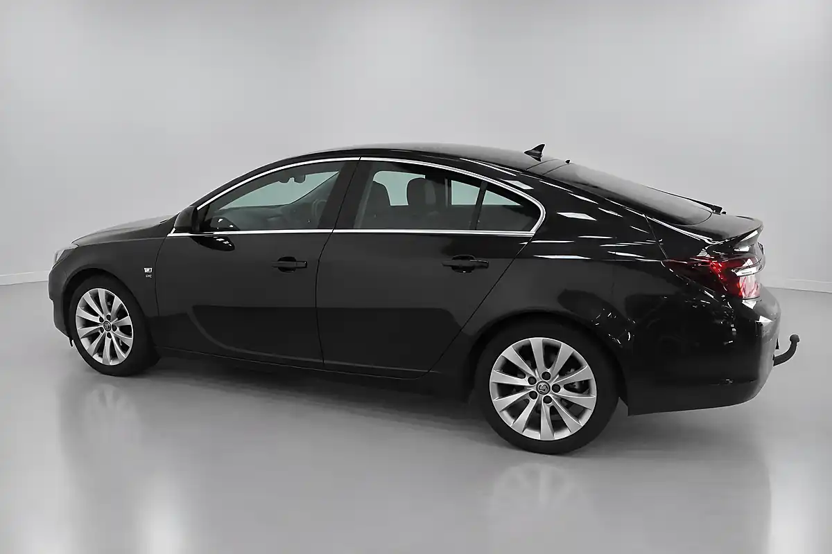 Used 2015 Vauxhall Insignia Elite Nav Black - Interior and Exterior details 7