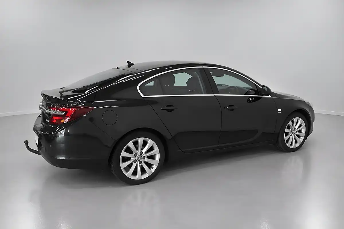 Used 2015 Vauxhall Insignia Elite Nav Black - Interior and Exterior details 8