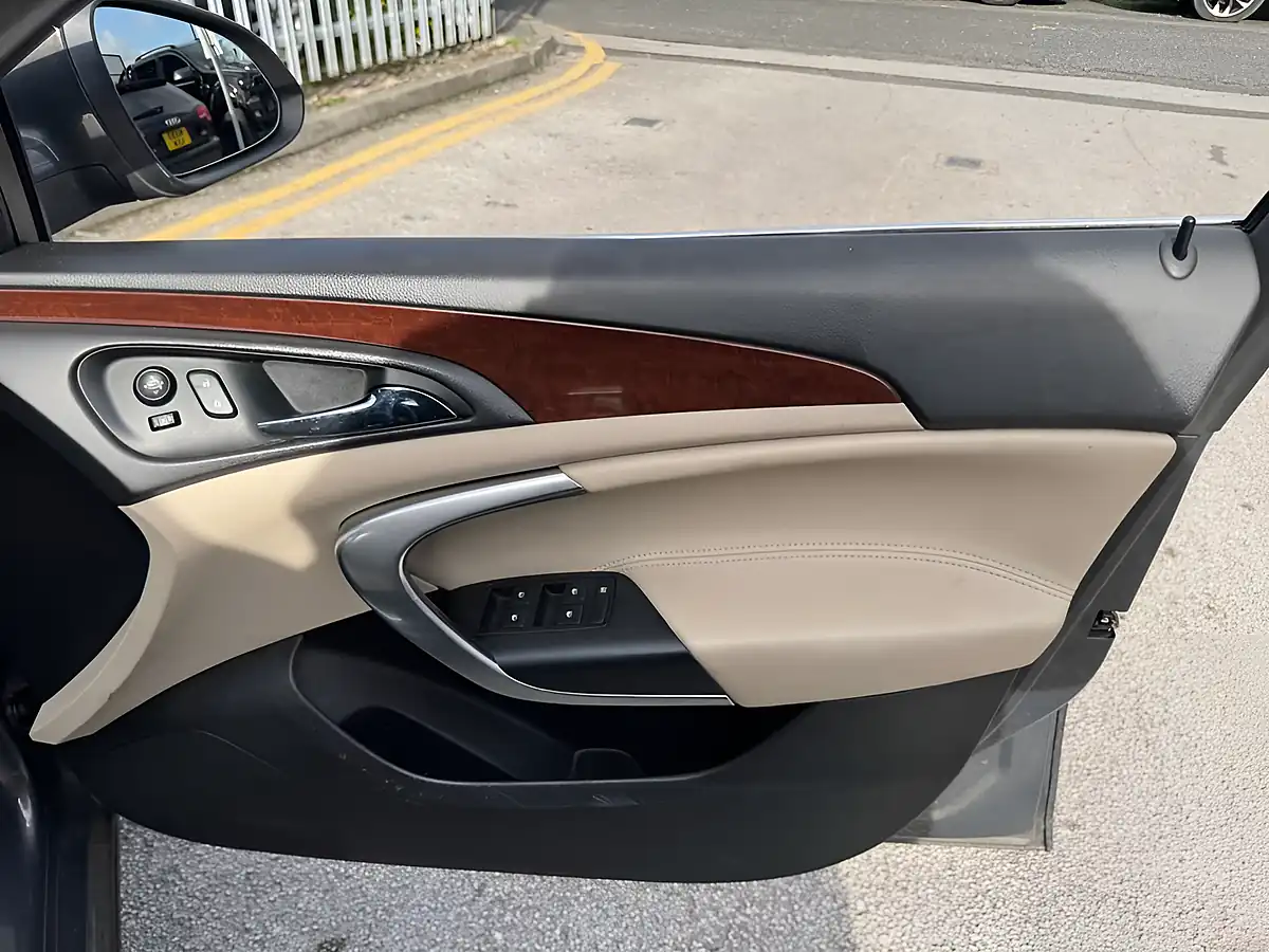 Used 2015 Vauxhall Insignia Elite Nav Grey - Interior and Exterior details 18