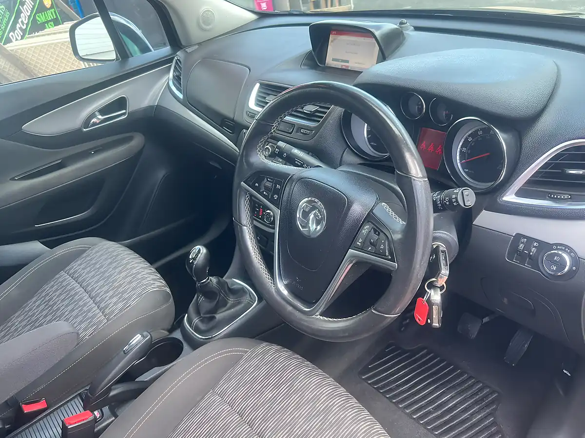 Used 2015 Vauxhall Insignia Elite Nav - Interior and Exterior details 11