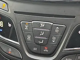 Used 2015 Vauxhall Insignia Elite Nav Power Red - Interior and Exterior details 18