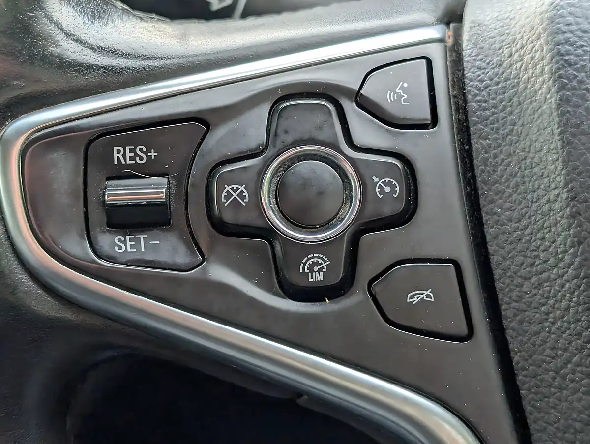 Used 2015 Vauxhall Insignia Elite Nav Power Red - Interior and Exterior details 19
