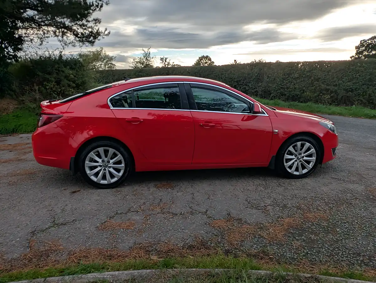 Used 2015 Vauxhall Insignia Elite Nav Power Red - Interior and Exterior details 9