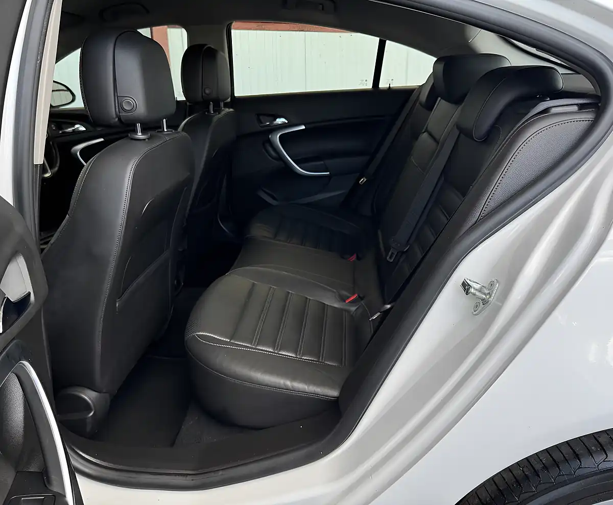 Used 2015 Vauxhall Insignia Elite Nav White - Interior and Exterior details 11