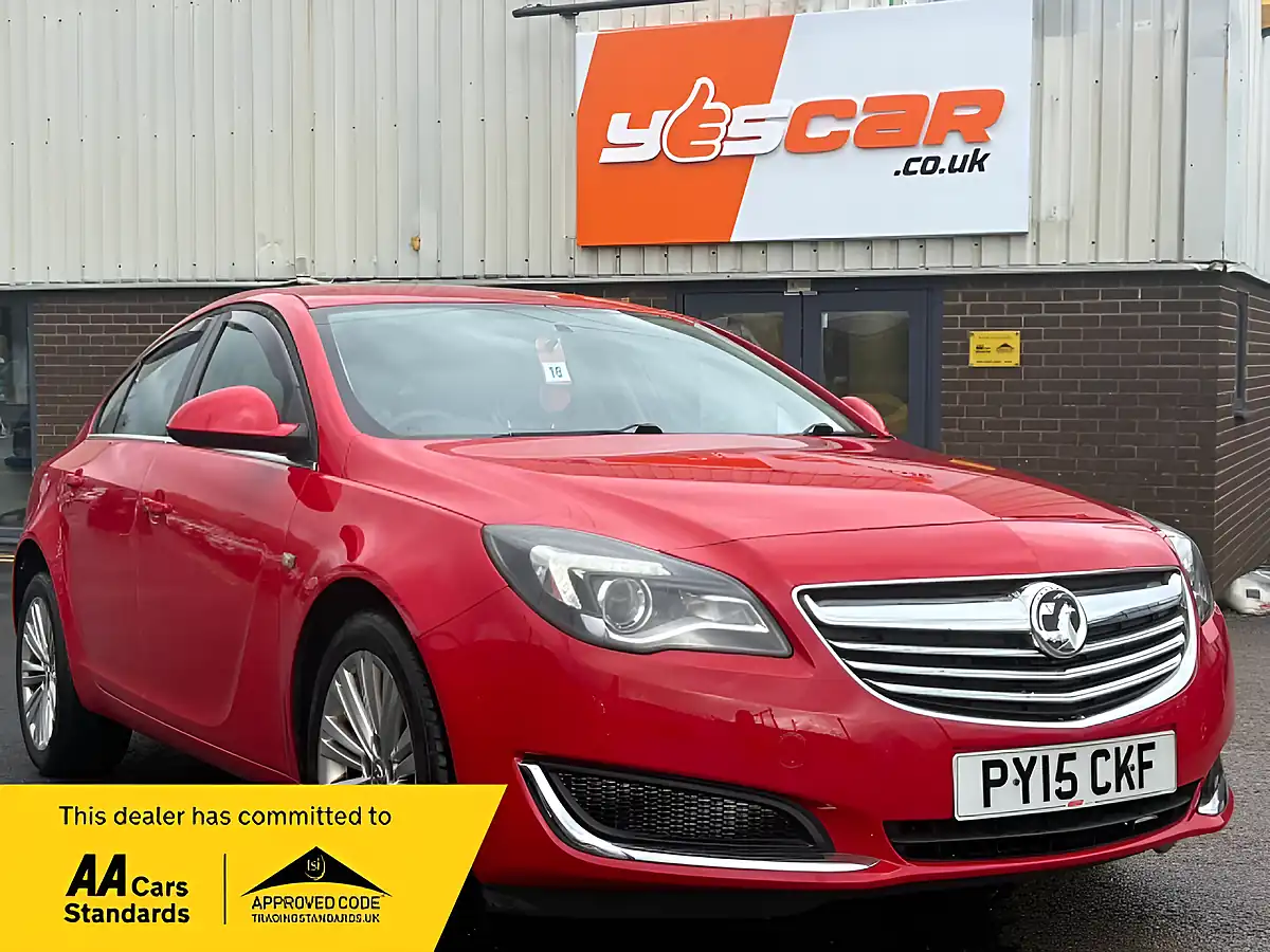 Used 2015 Vauxhall Insignia Energy Red - Front View