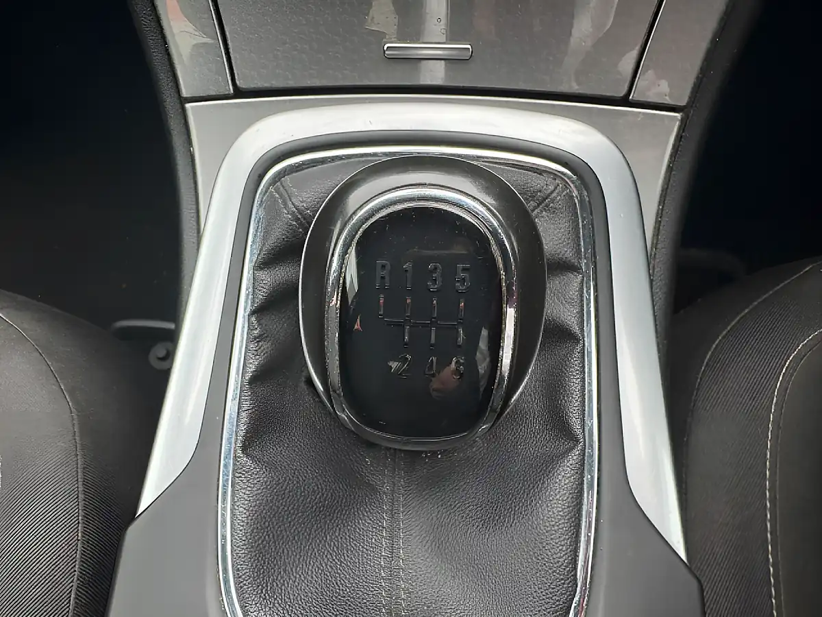 Used 2015 Vauxhall Insignia Energy Red - Interior and Exterior details 16