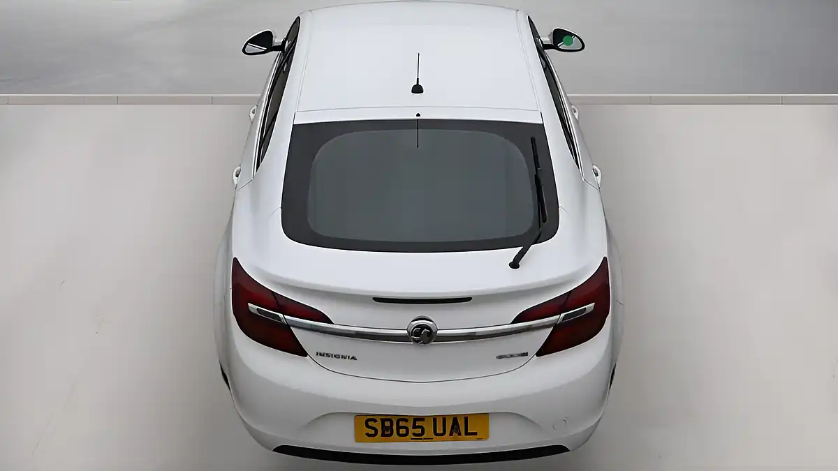Used 2015 Vauxhall Insignia Energy White - Interior and Exterior details 14