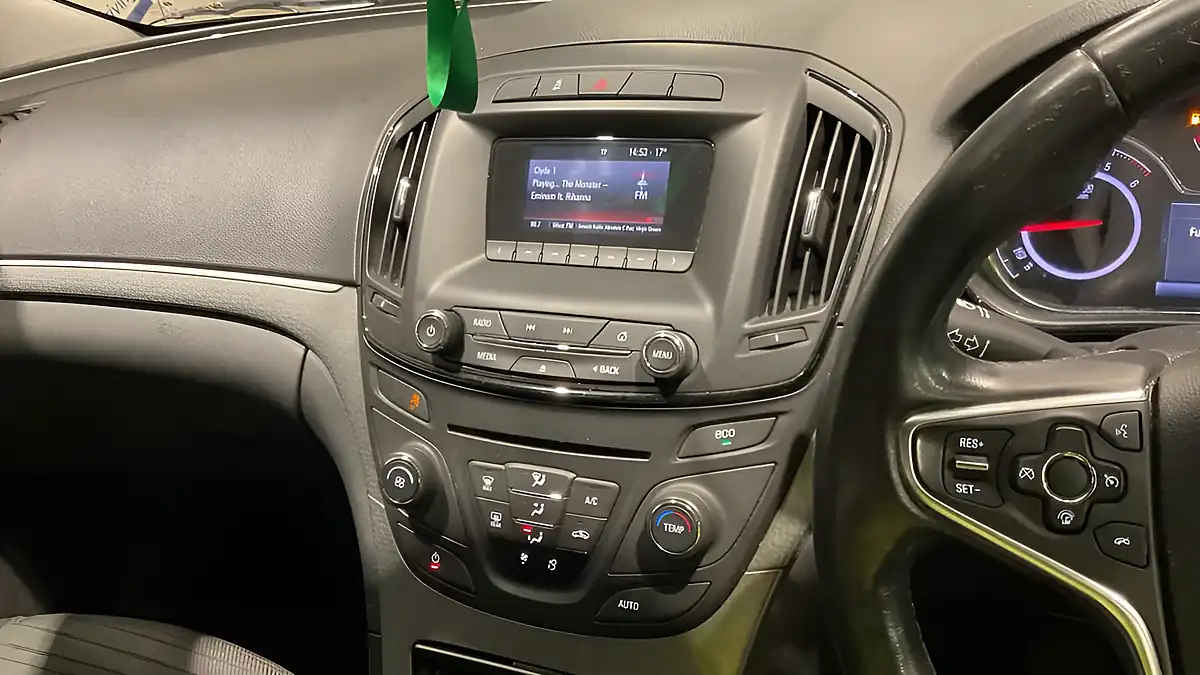 Used 2015 Vauxhall Insignia Energy White - Interior and Exterior details 2