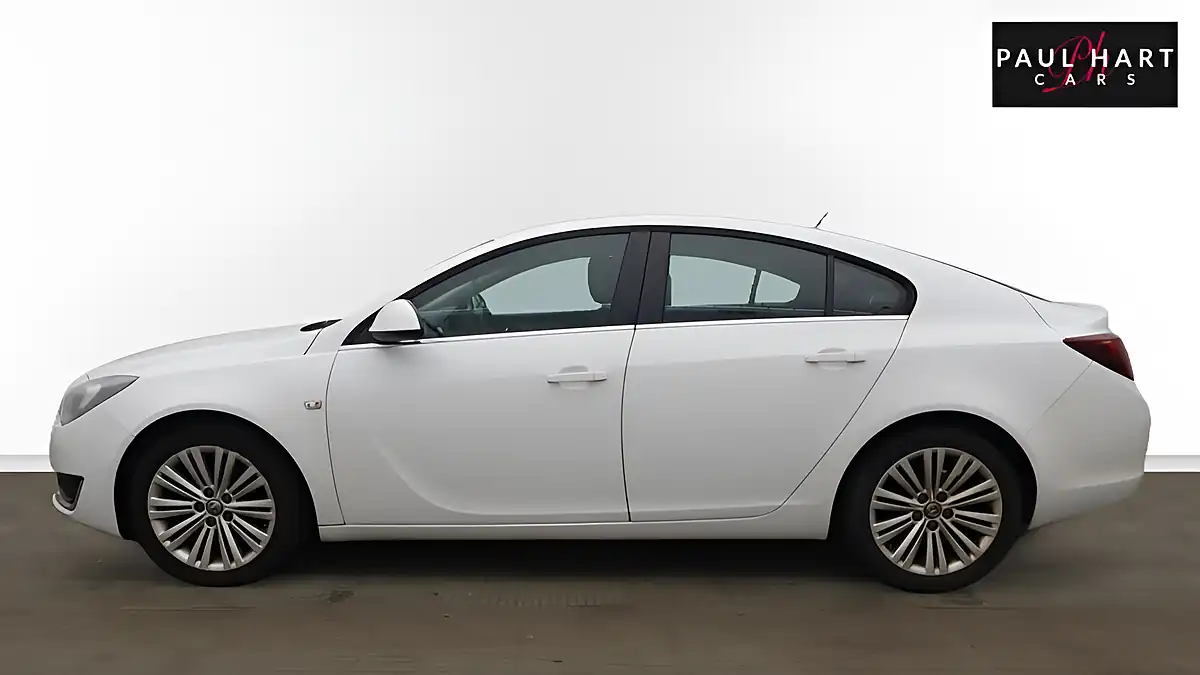 Used 2015 Vauxhall Insignia Energy White - Interior and Exterior details 20