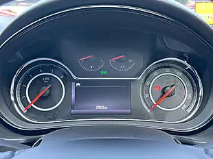 Used 2015 Vauxhall Insignia Limited Edition Red - Interior and Exterior details 19