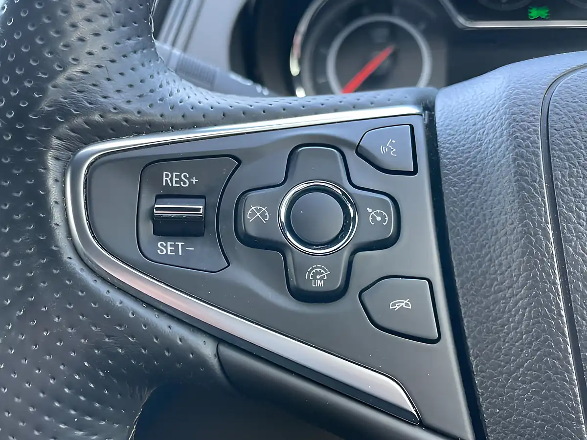 Used 2015 Vauxhall Insignia Limited Edition Red - Interior and Exterior details 20