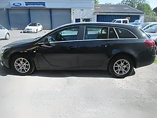 Used 2015 Vauxhall Insignia Sport Tourer Black - Interior and Exterior details 5