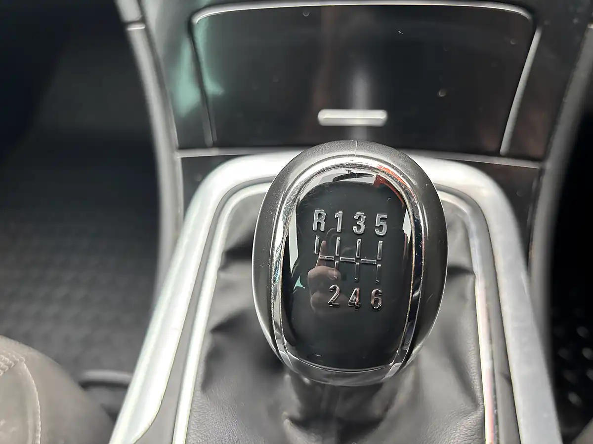 Used 2015 Vauxhall Insignia Sri Black - Interior and Exterior details 14
