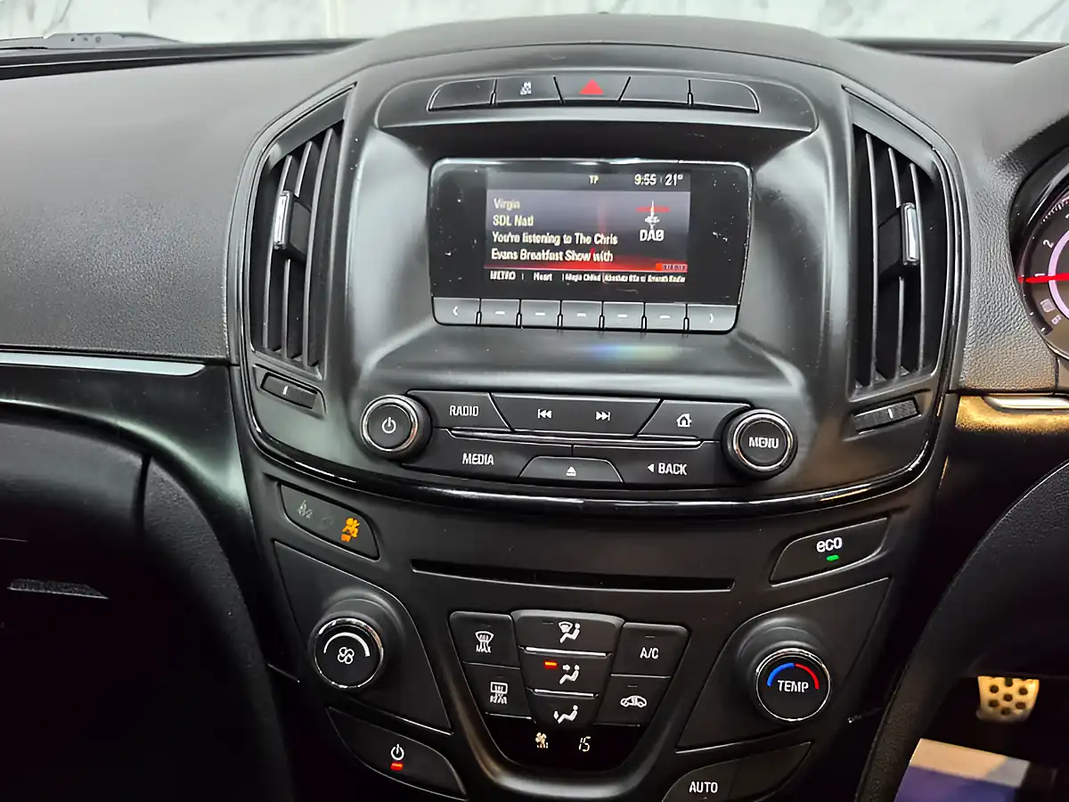 Used 2015 Vauxhall Insignia Sri Grey - Interior and Exterior details 12