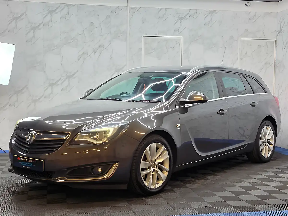 Used 2015 Vauxhall Insignia Sri Grey - Interior and Exterior details 4