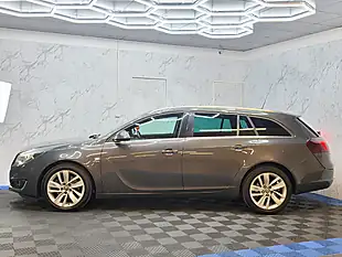 Used 2015 Vauxhall Insignia Sri Grey - Interior and Exterior details 8