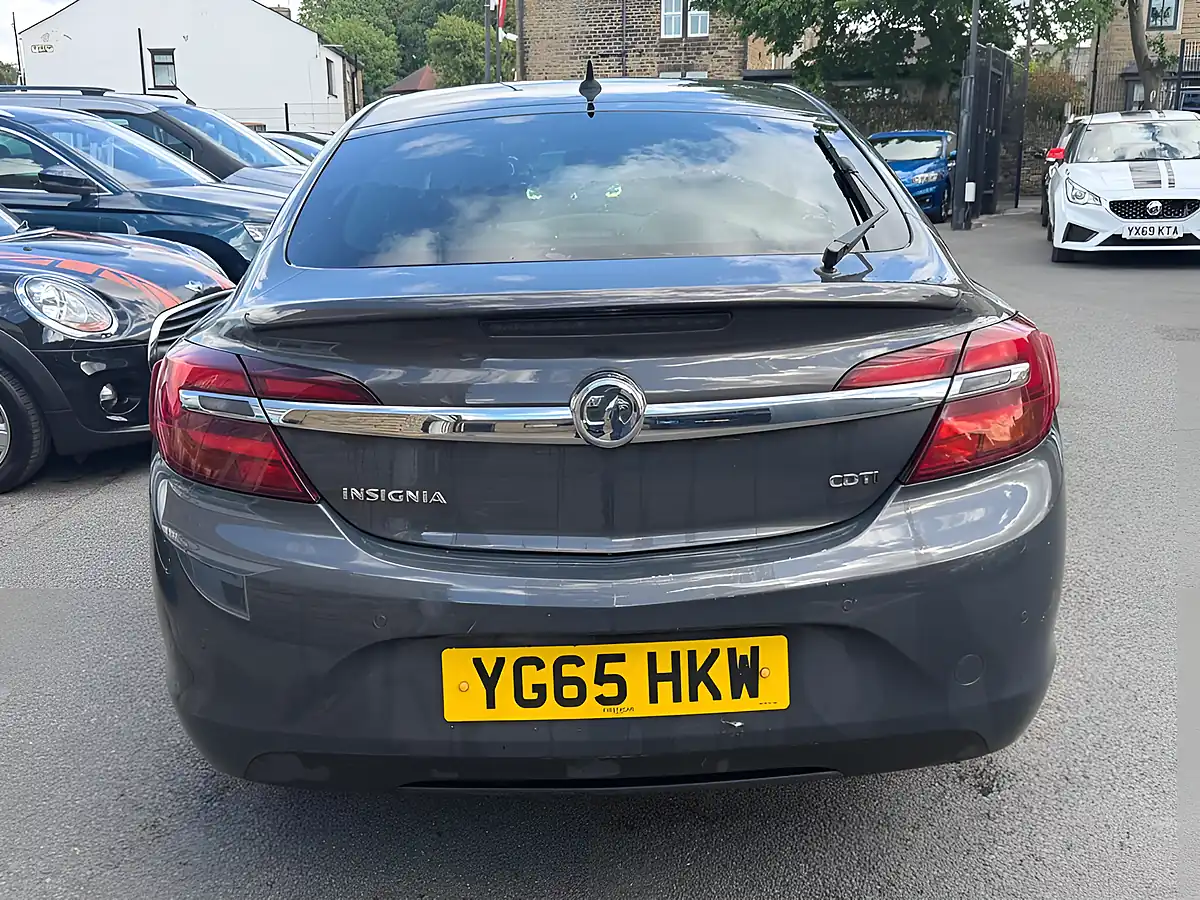 Used 2015 Vauxhall Insignia Sri Nav Asteroid Grey - Interior and Exterior details 5