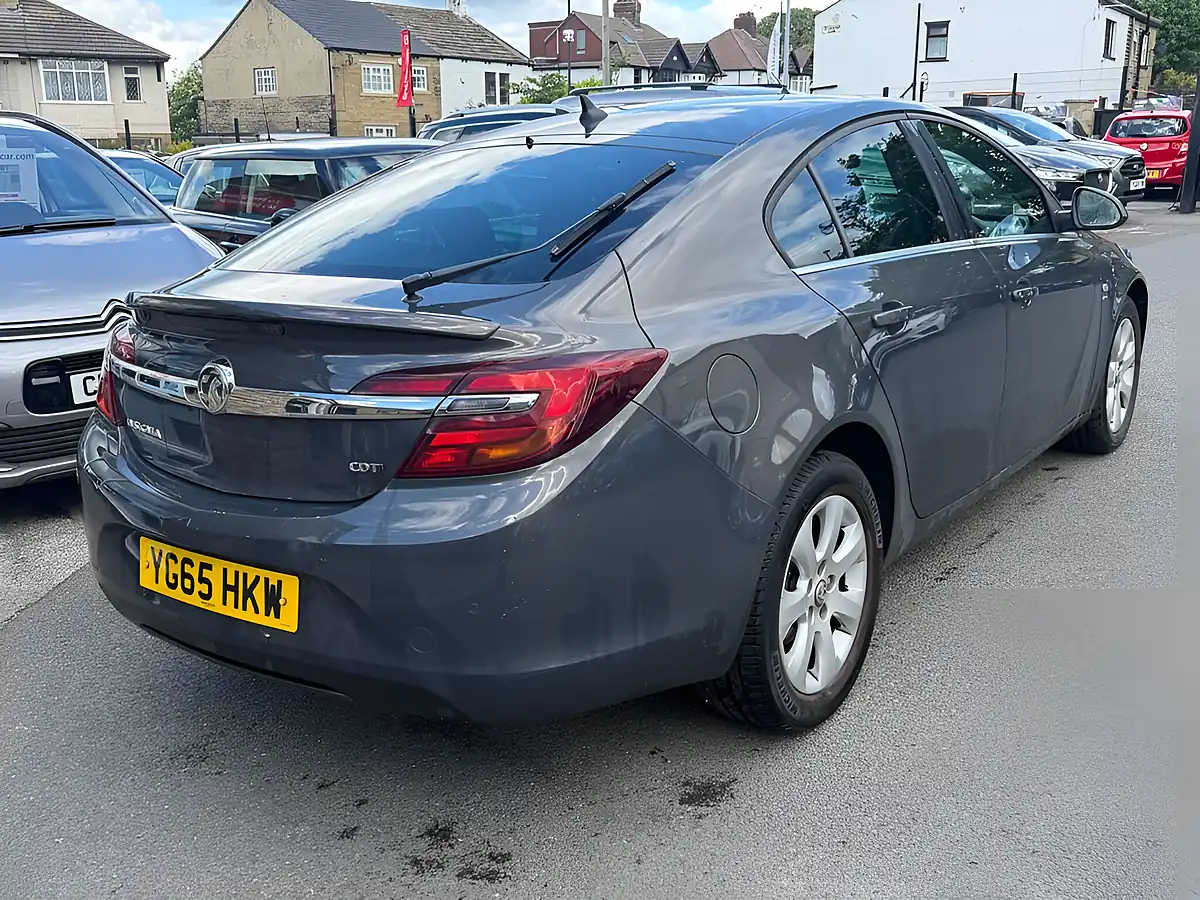 Used 2015 Vauxhall Insignia Sri Nav Asteroid Grey - Interior and Exterior details 7