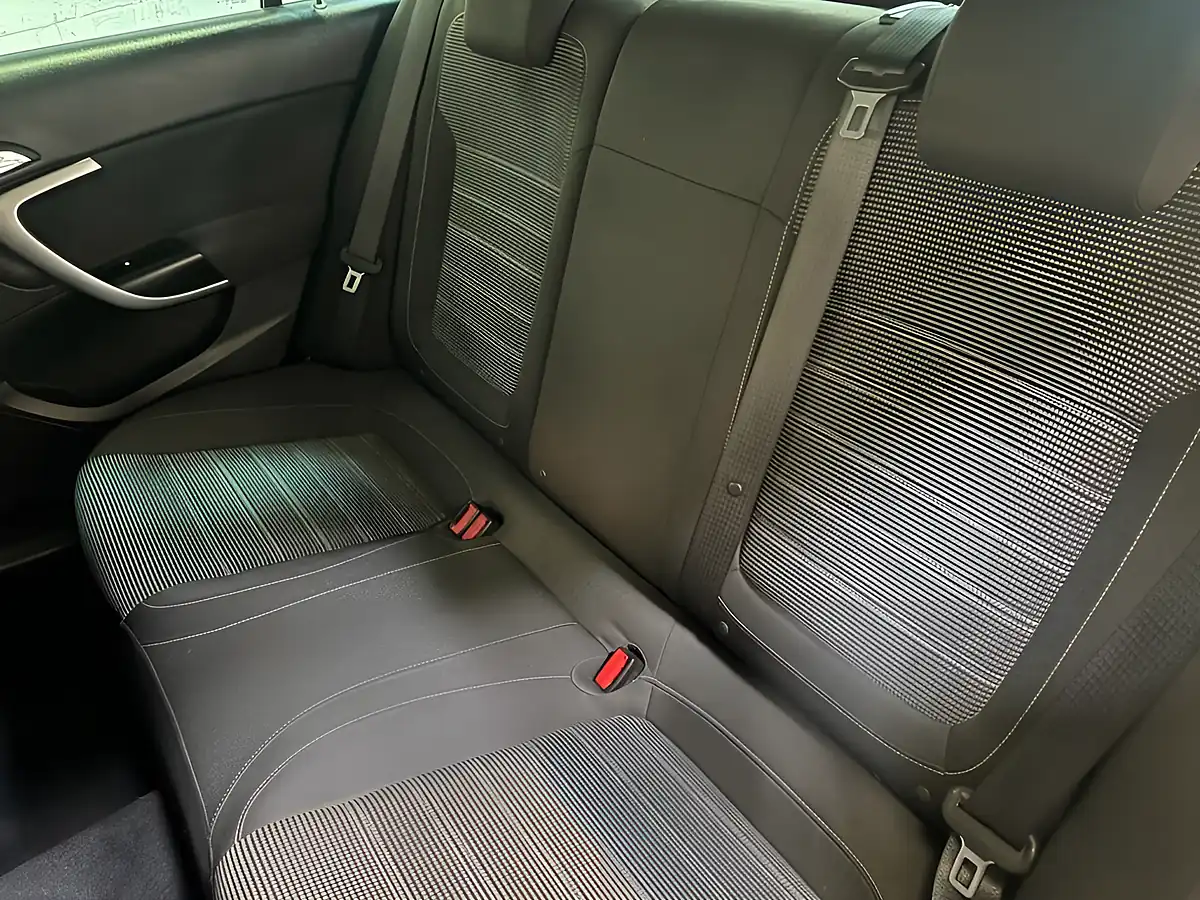 Used 2015 Vauxhall Insignia Sri Nav Black - Interior and Exterior details 14