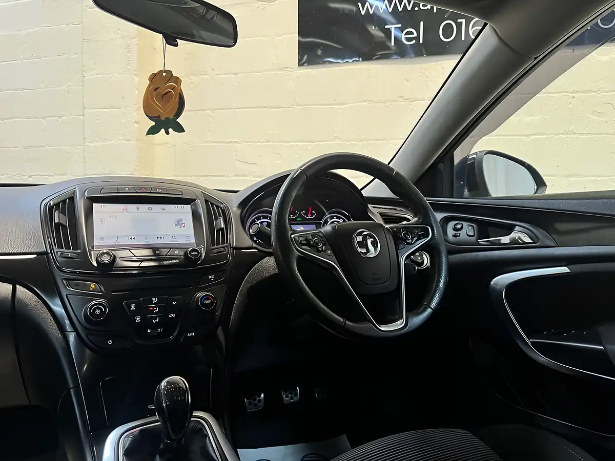 Used 2015 Vauxhall Insignia Sri Nav Black - Interior and Exterior details 16
