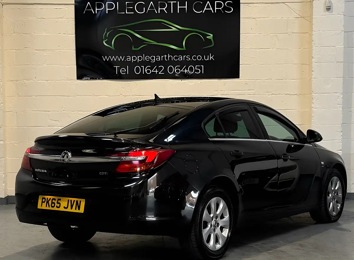 Used 2015 Vauxhall Insignia Sri Nav Black - Interior and Exterior details 3