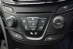 Used 2015 Vauxhall Insignia Sri Nav Green - Interior and Exterior details 16