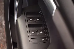 Used 2015 Vauxhall Insignia Sri Nav Green - Interior and Exterior details 19