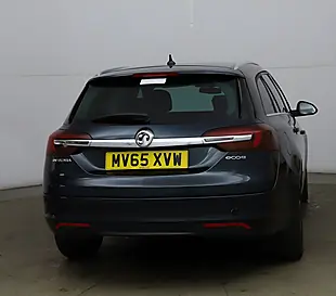 Used 2015 Vauxhall Insignia Sri Nav Green - Interior and Exterior details 6