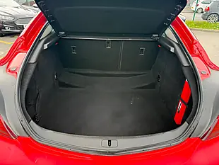 Used 2015 Vauxhall Insignia Sri Nav Red - Interior and Exterior details 18