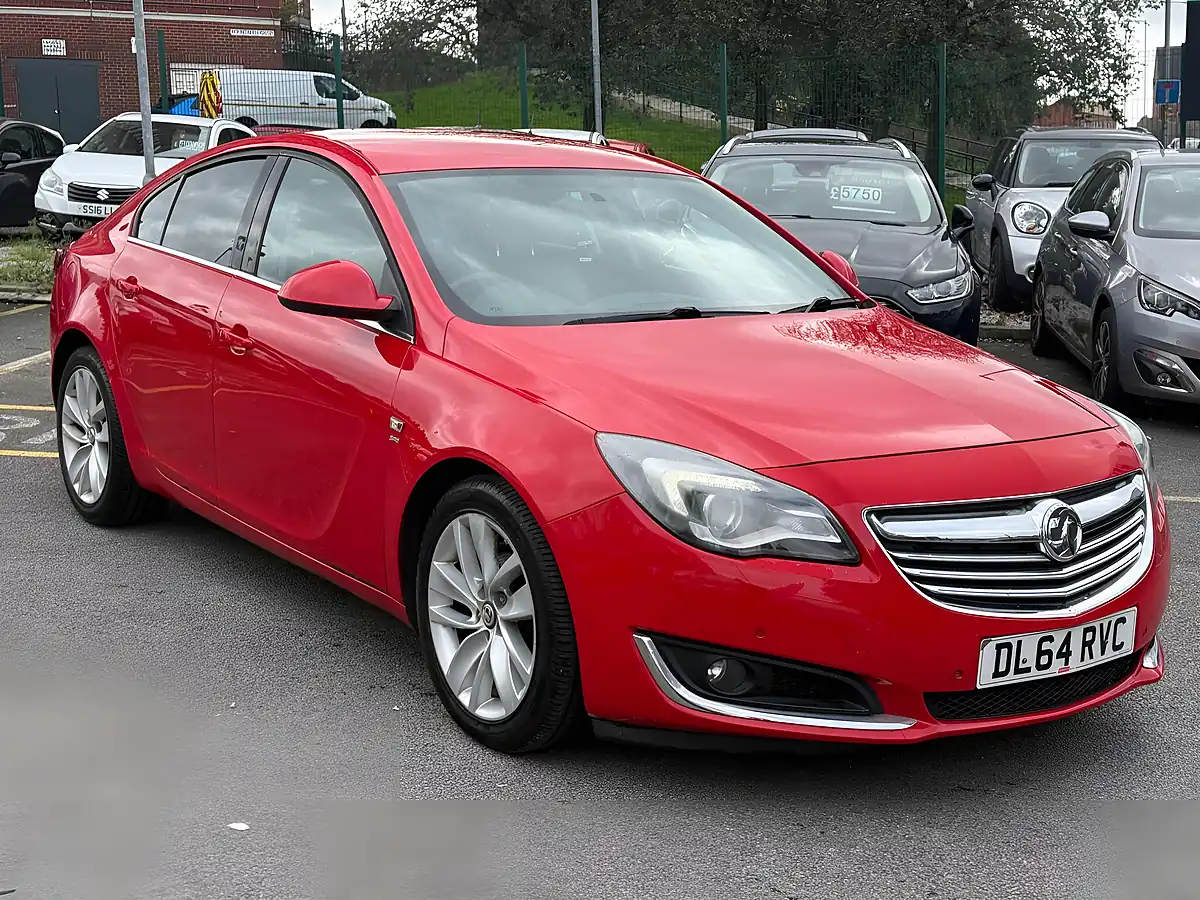 Used 2015 Vauxhall Insignia Sri Nav Red - Interior and Exterior details 5