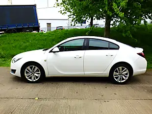 Used 2015 Vauxhall Insignia Sri Nav White - Interior and Exterior details 11