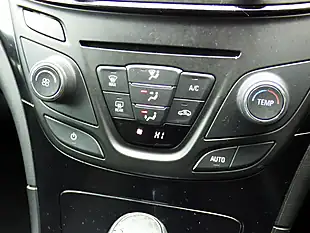 Used 2015 Vauxhall Insignia Sri Nav White - Interior and Exterior details 13