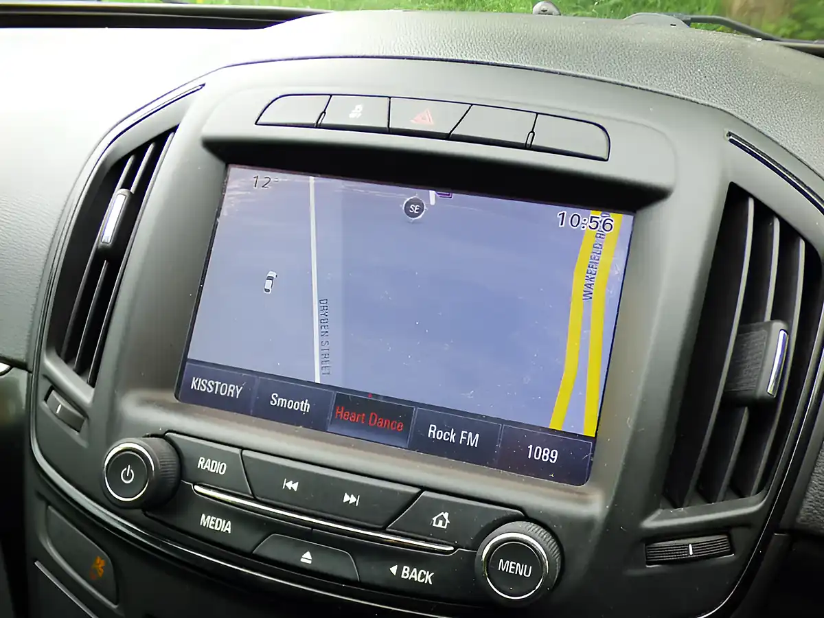 Used 2015 Vauxhall Insignia Sri Nav White - Interior and Exterior details 5