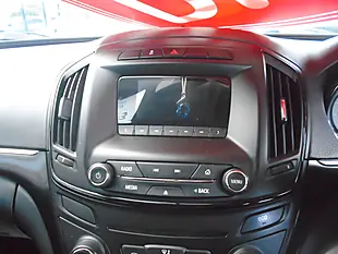Used 2015 Vauxhall Insignia Sri Red - Interior and Exterior details 12