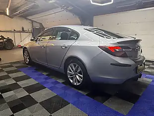 Used 2015 Vauxhall Insignia Sri Silver - Interior and Exterior details 6