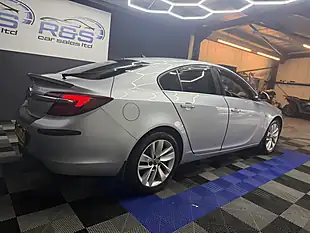 Used 2015 Vauxhall Insignia Sri Silver - Interior and Exterior details 8