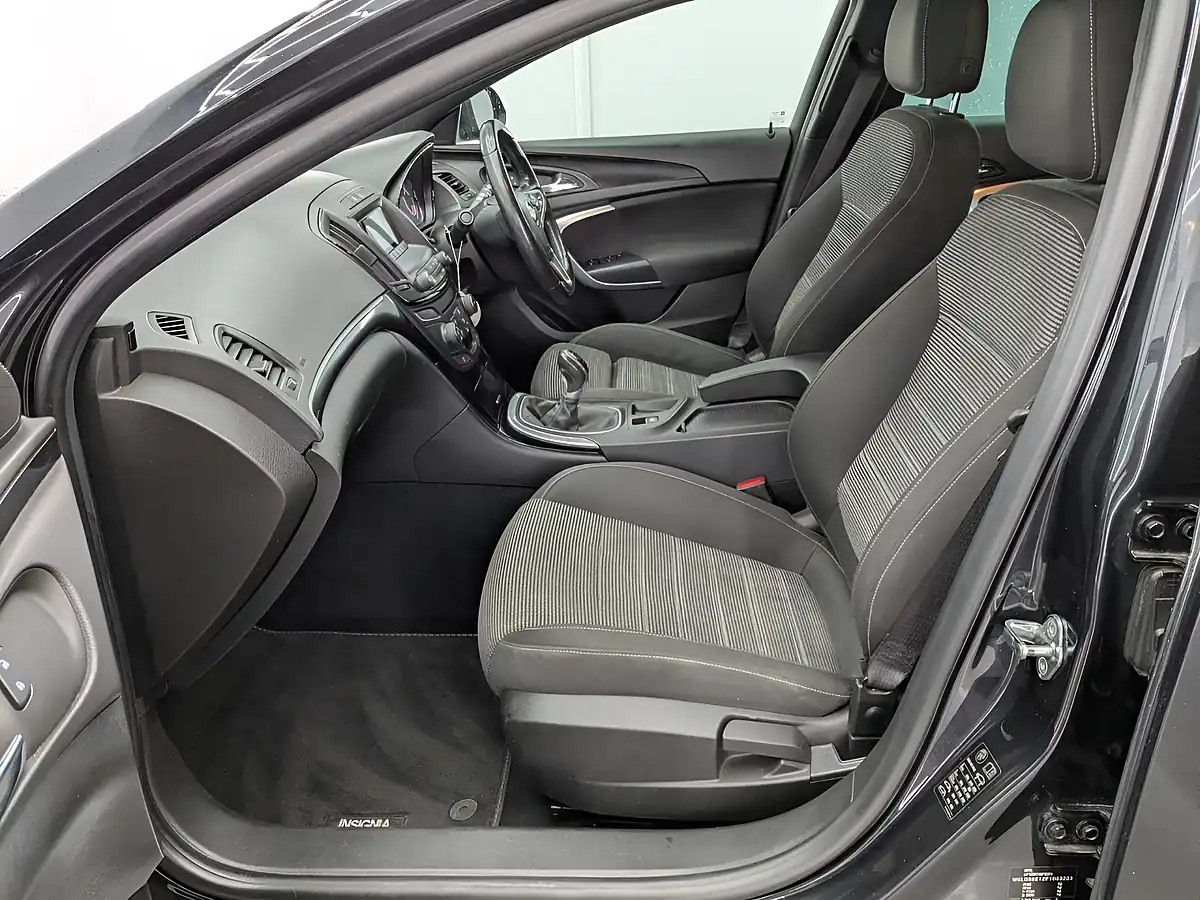 Used 2015 Vauxhall Insignia Sri Vx Line Carbon Flash - Interior and Exterior details 14