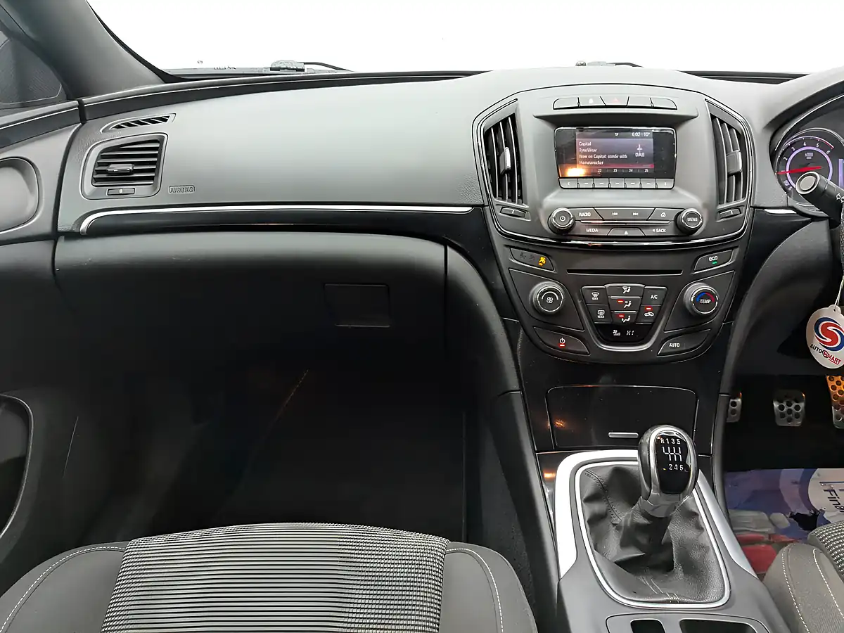 Used 2015 Vauxhall Insignia Sri Vx Line Carbon Flash - Interior and Exterior details 18